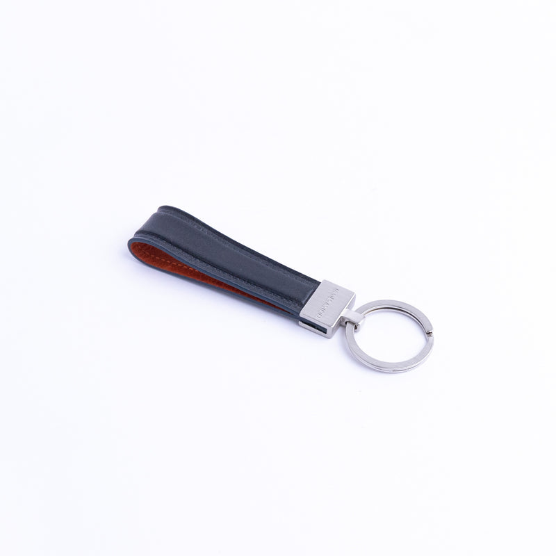 The Armando key holder in black Italian vegetable tanned Vachetta leather, by James Aston
