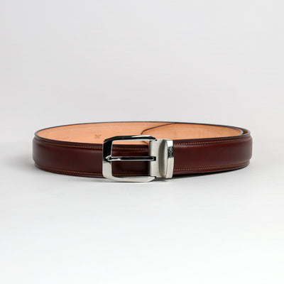 Palladium buckle and cognac tone on tone stitching on The Cosimo oak brown Bridle belt, close profile