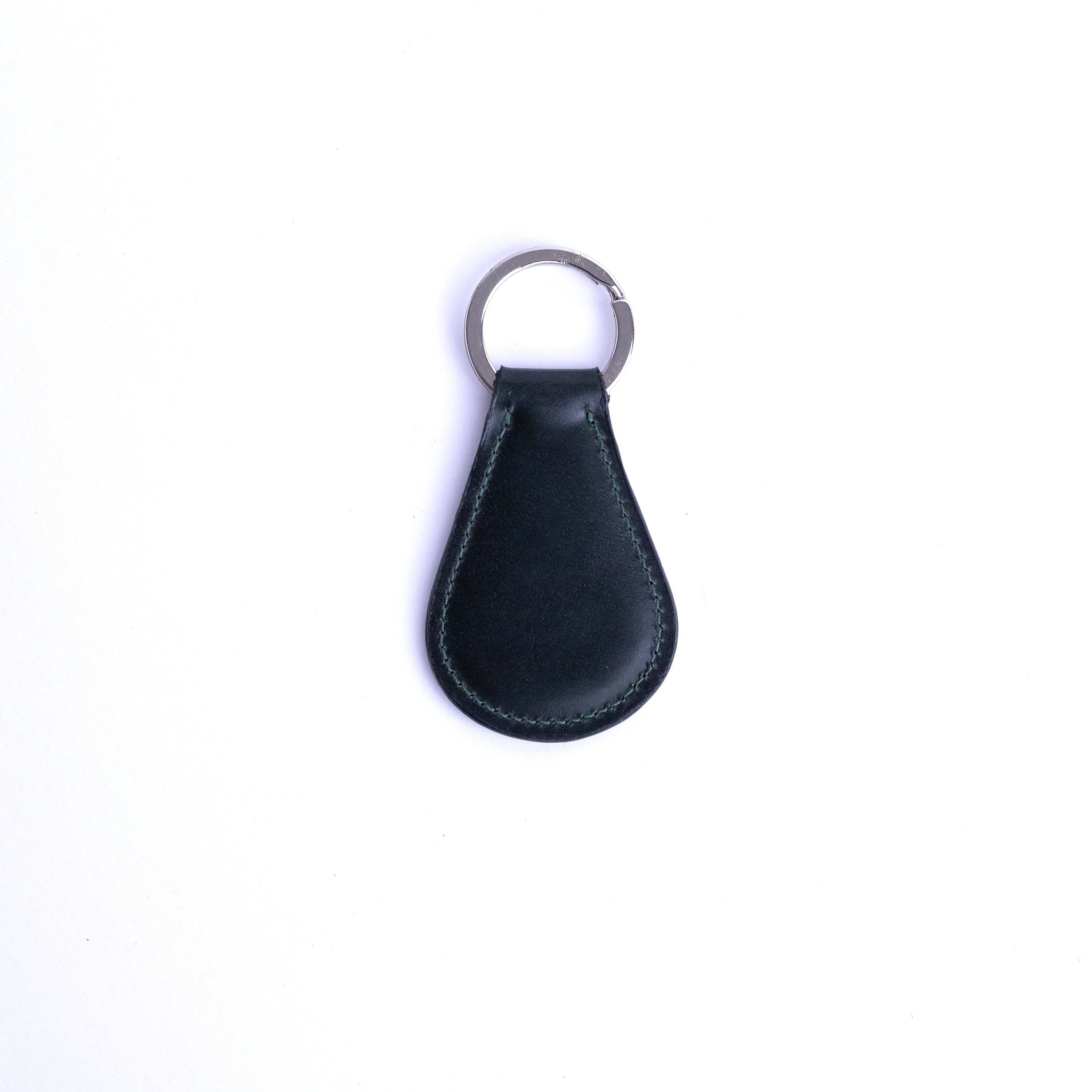 The back of the Somerset key holder in bottle green English Bridle leather.
