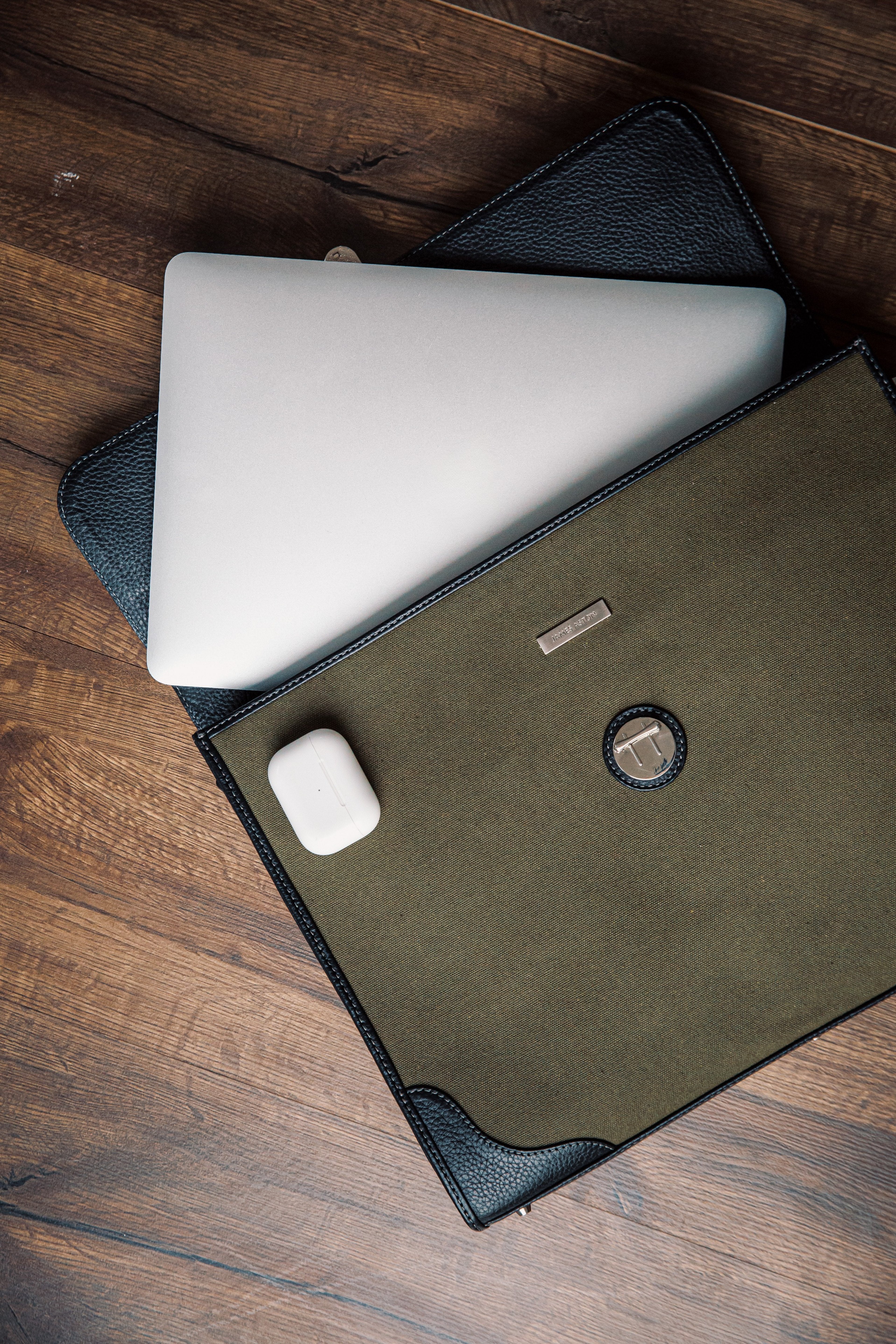 The Motivator carried in khaki green, canvas and Spanish leather.