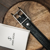 The Vincenzo belt buckle in Black, brushed nickel hardware detail