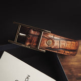 The Vincenzo belt in Cognac, leather character